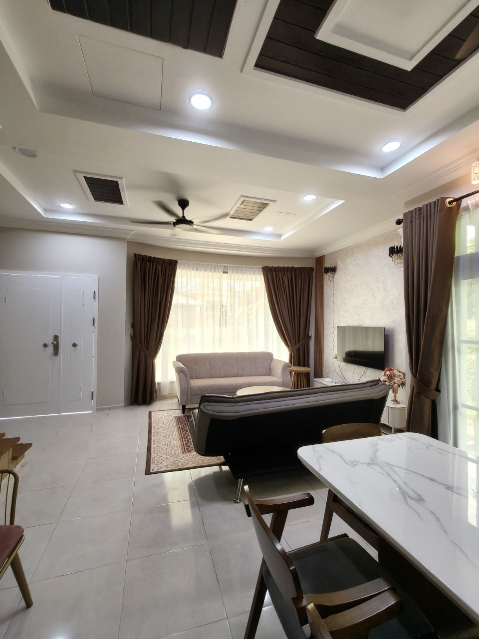 Seluruh Rumah